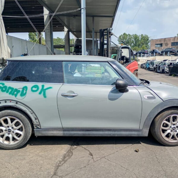 Mini One F56 Anno 2017 | Veicolo intero | SOLO PER RICAMBI