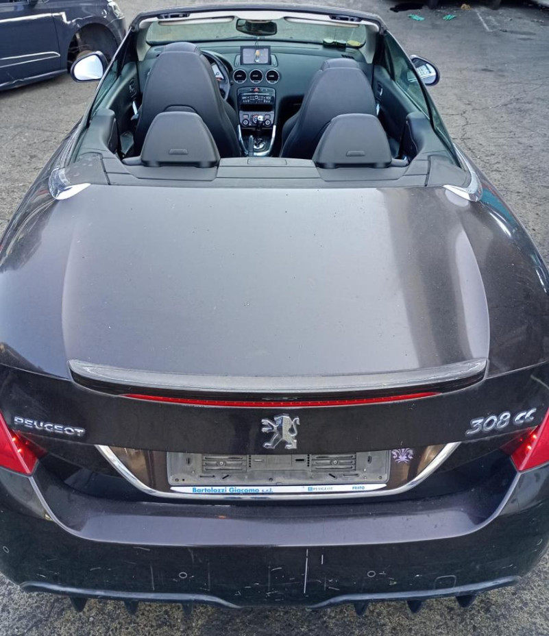 Peugeot 308 C+C Anno 2010 | Veicolo Intero | SOLO PER RICAMBI