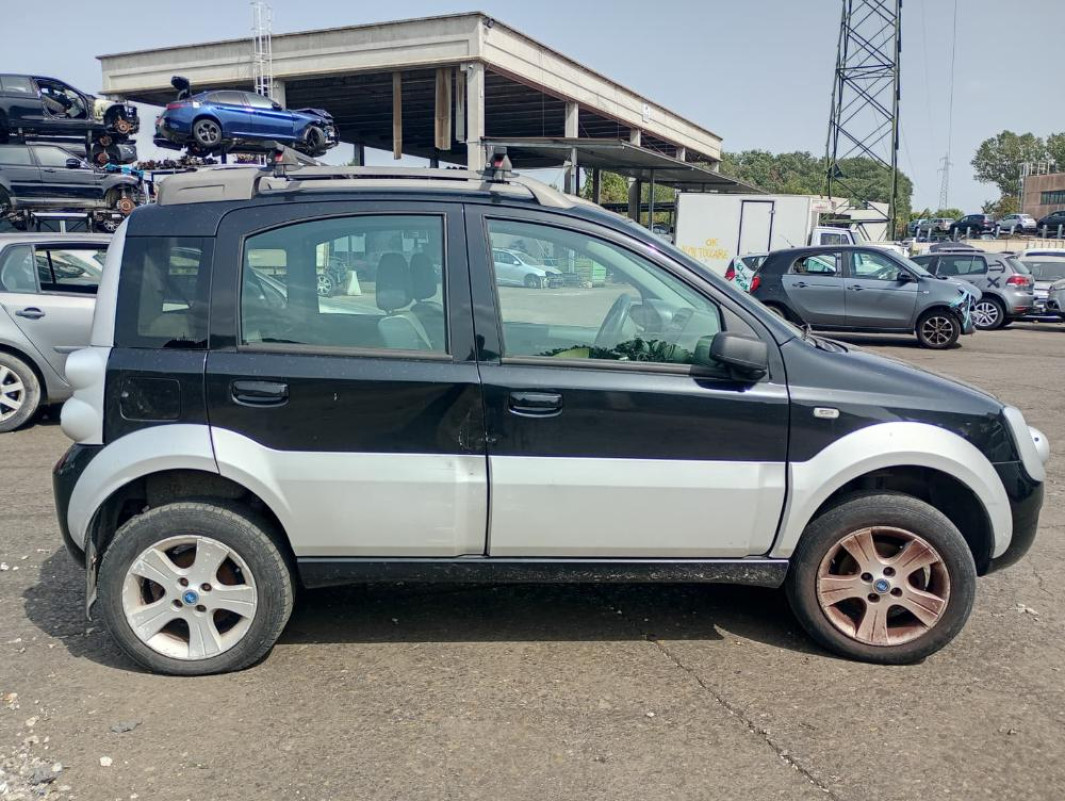 Fiat Panda Cross Anno 2007 | Veicolo Intero | SOLO PER RICAMBI