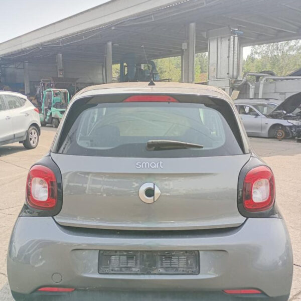 Smart ForFour W453 Anno 2016 | Veicolo intero | SOLO PER RICAMBI