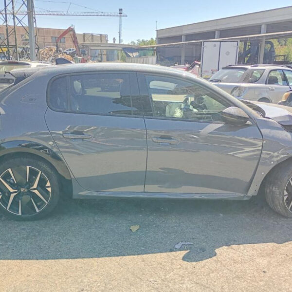 Peugeot 208 (P21E) Anno 2024 | Veicolo Intero | SOLO PER RICAMBI