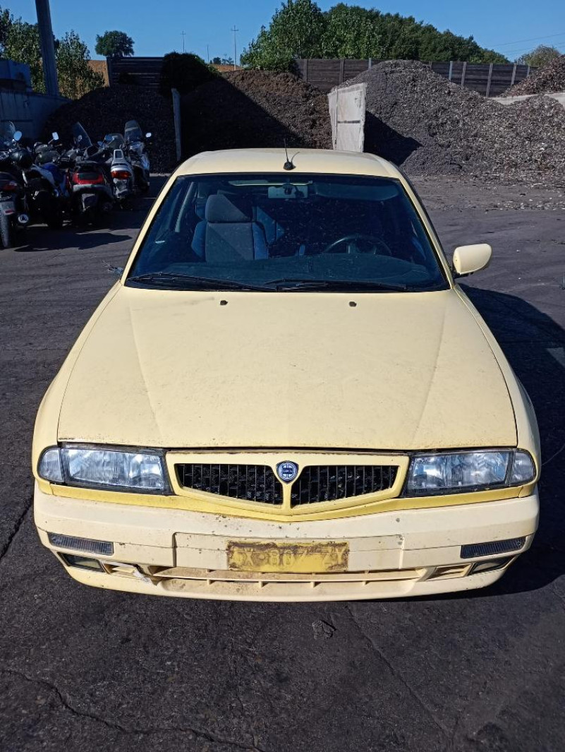 Lancia Delta Anno 1998 | Veicolo Intero | SOLO PER RICAMBI
