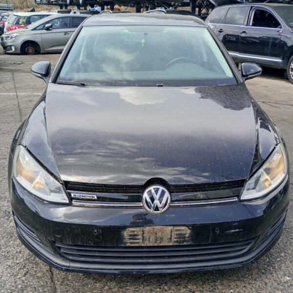 Volkswagen Golf VII Anno 2015 | Veicolo Intero | SOLO PER RICAMBI