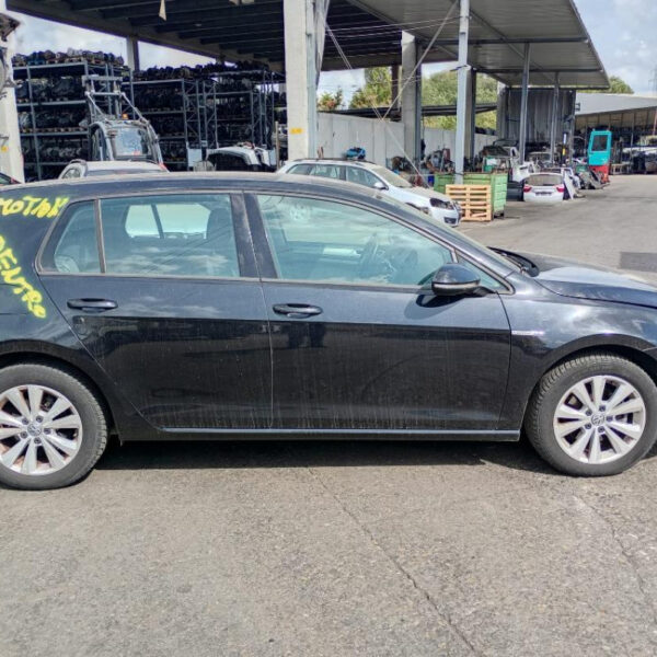Volkswagen Golf VII Anno 2015 | Veicolo Intero | SOLO PER RICAMBI
