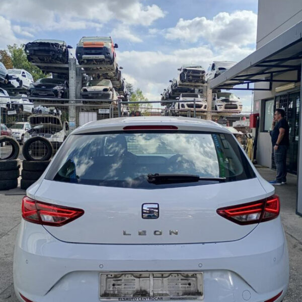 Seat Leon (5F) Anno 2013 | Veicolo Intero | SOLO PER RICAMBI