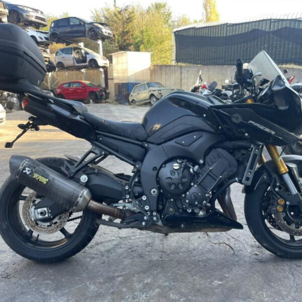 Yamaha Fazer FZ8 Anno 2011 | Motoveicolo Intero | SOLO PER RICAMBI