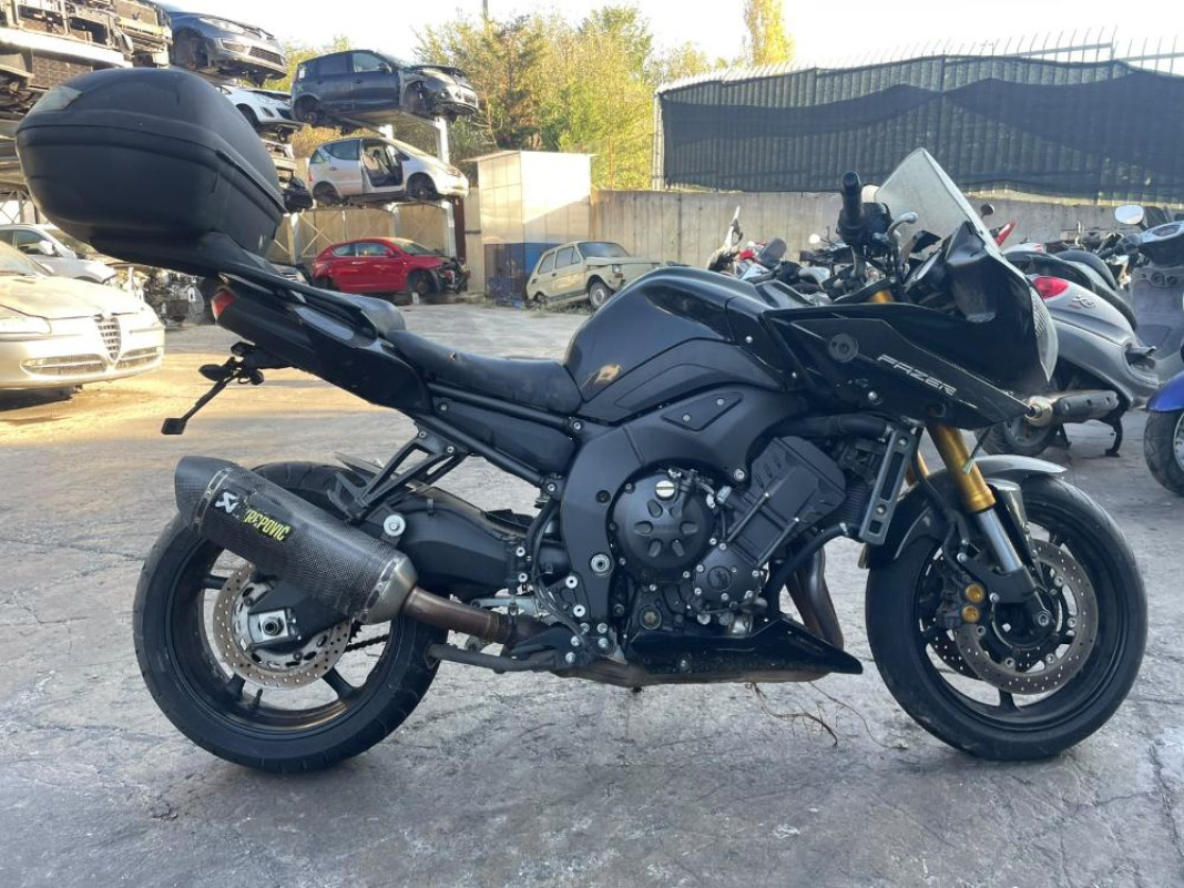 Yamaha Fazer FZ8 Anno 2011 | Motoveicolo Intero | SOLO PER RICAMBI