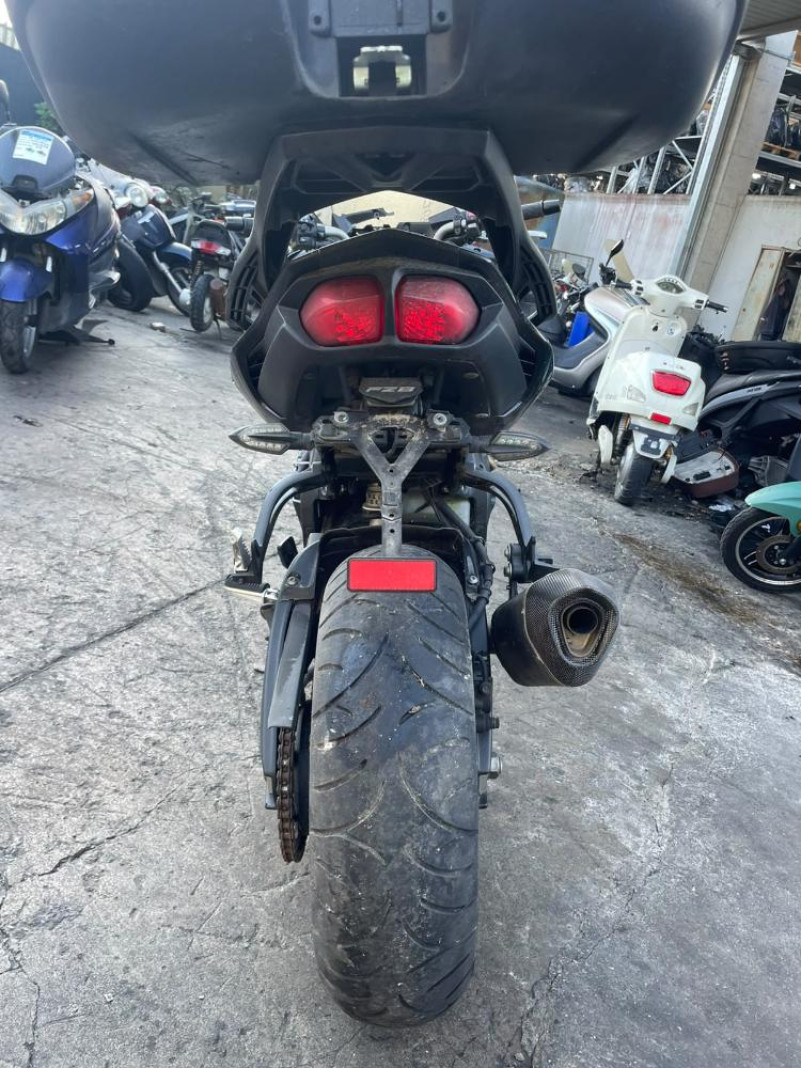 Yamaha Fazer FZ8 Anno 2011 | Motoveicolo Intero | SOLO PER RICAMBI