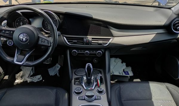 Alfa Romeo Giulia Sprint Anno 2021 | Veicolo Intero | SOLO PER RICAMBI