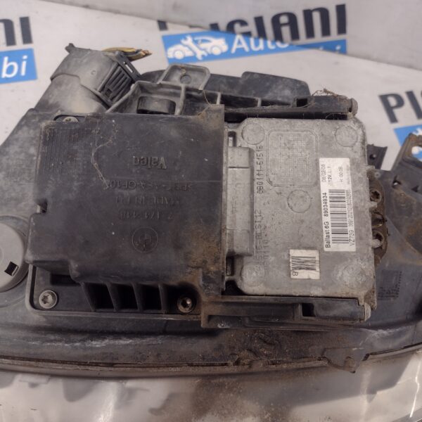 Proiettore / Faro Anteriore Destro Bmw Serie 1  XENON 2008