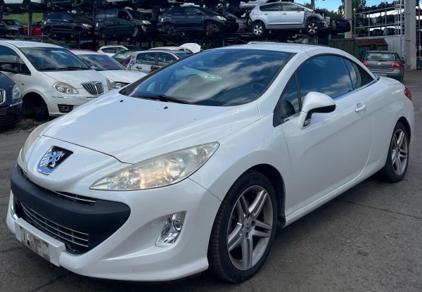 Peugeot 308 C+C Anno 2011 | Veicolo Intero | SOLO PER RICAMBI