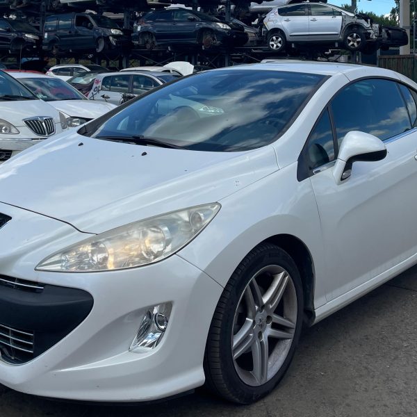 Peugeot 308 C+C Anno 2011 | Veicolo Intero | SOLO PER RICAMBI