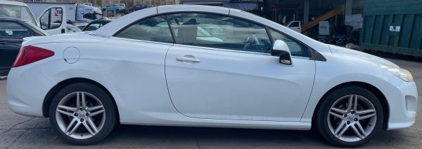 Peugeot 308 C+C Anno 2011 | Veicolo Intero | SOLO PER RICAMBI