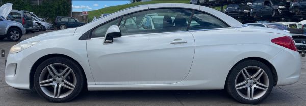 Peugeot 308 C+C Anno 2011 | Veicolo Intero | SOLO PER RICAMBI